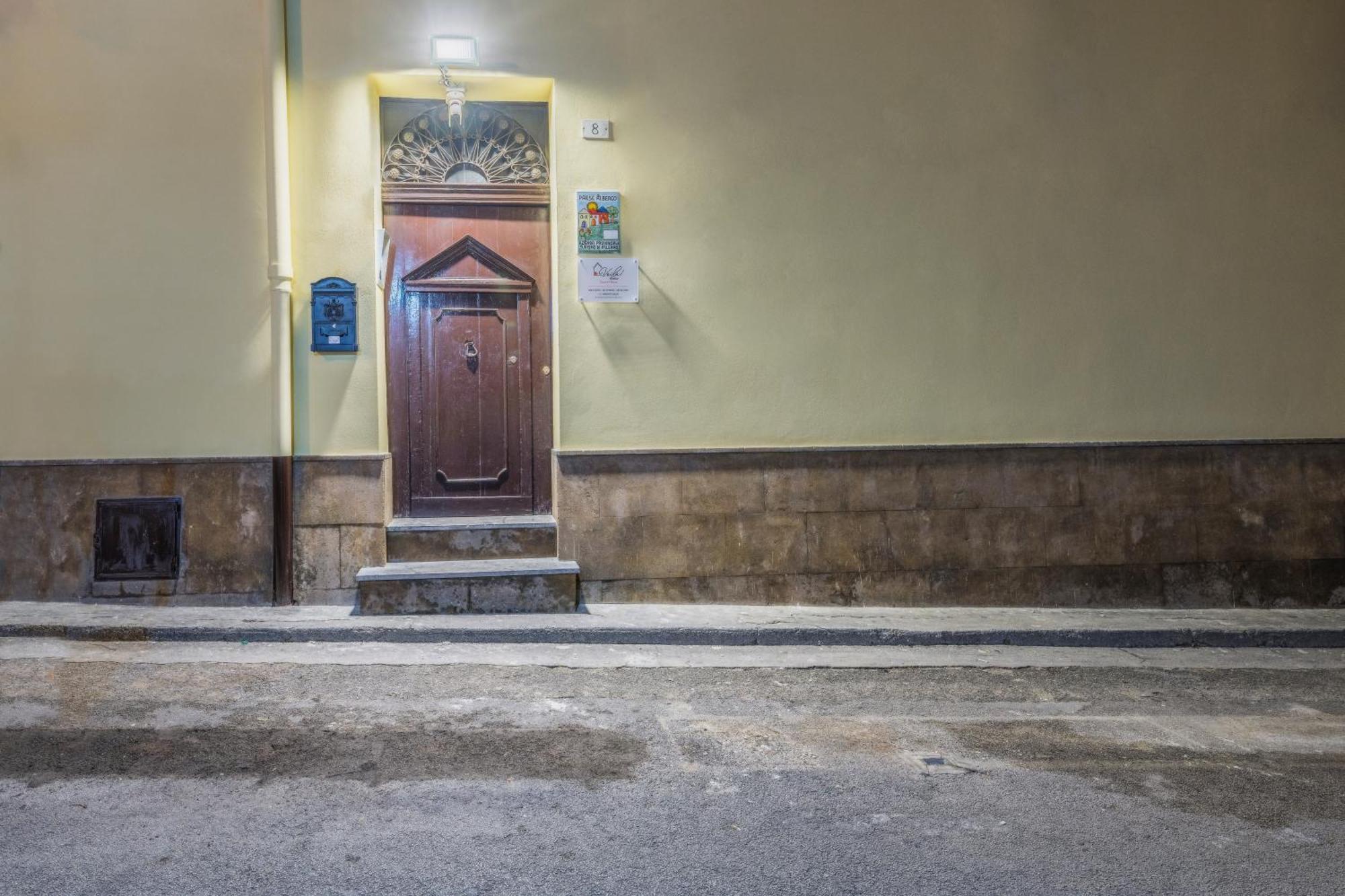 Voila Rooms Guest House Terrasini Buitenkant foto