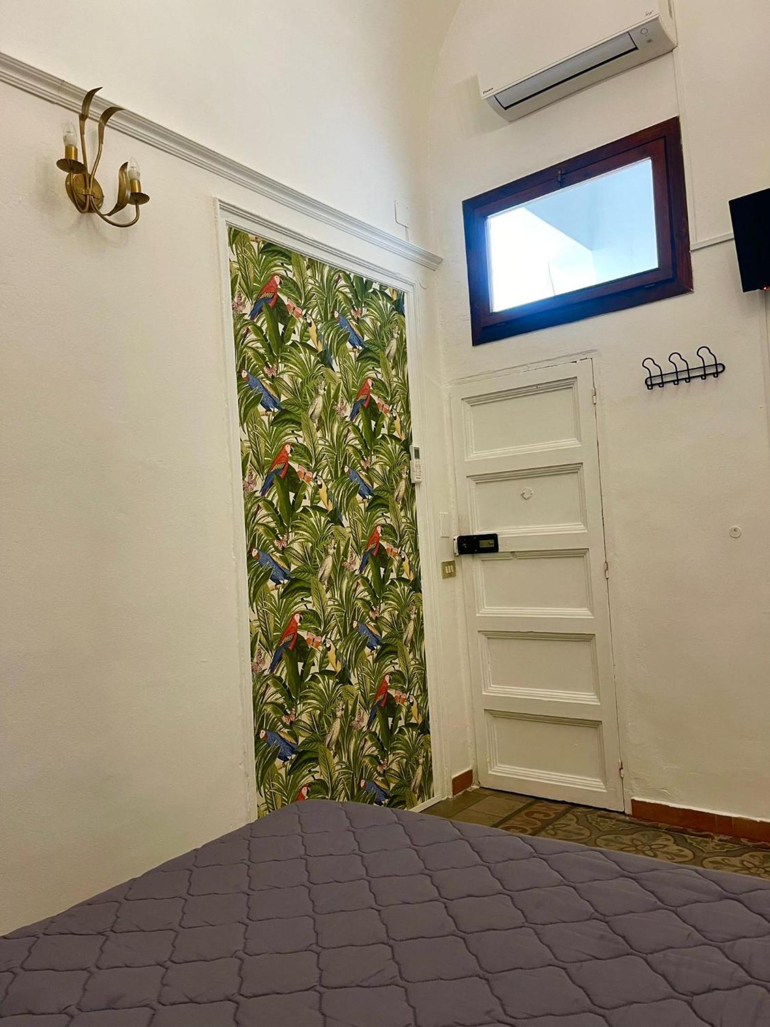 Voila Rooms Guest House Terrasini Buitenkant foto